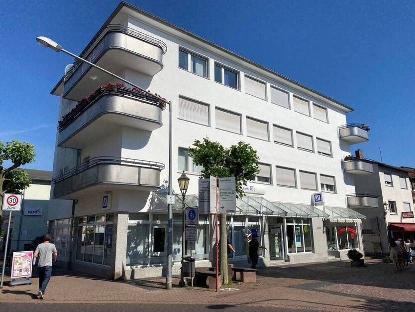 Helle und hochwertige Bürofläche in Hofheimer Bestlage