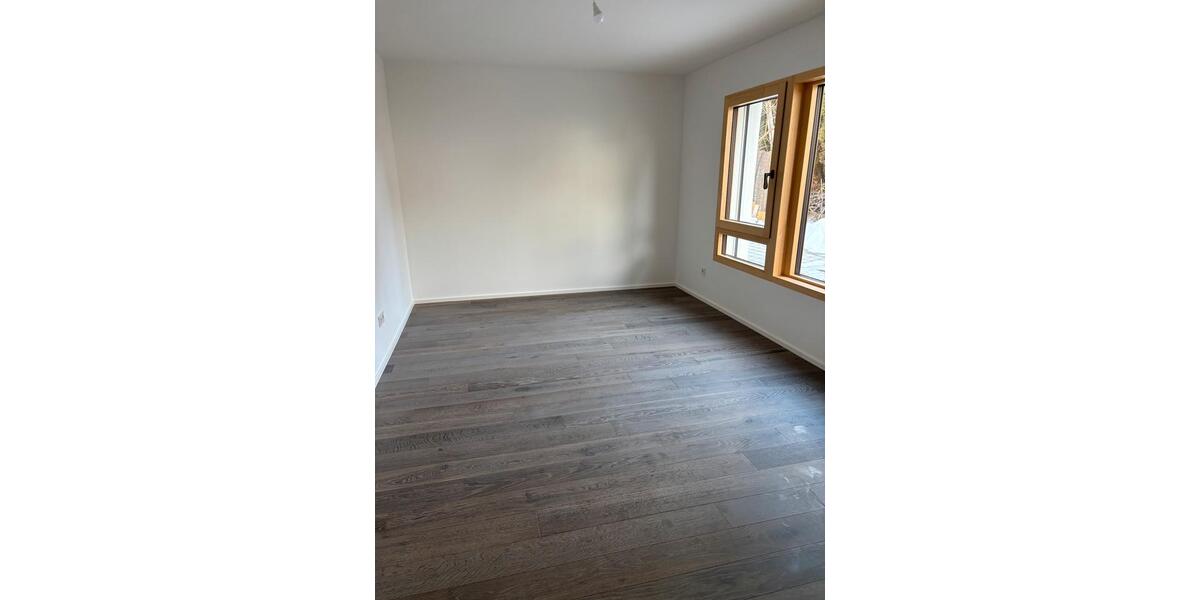 Erdgeschoßwohnung Murnau am Staffelsee - 2 Zimmer, 84 m&sup2;, 1.700&euro; | Angebot:25859931