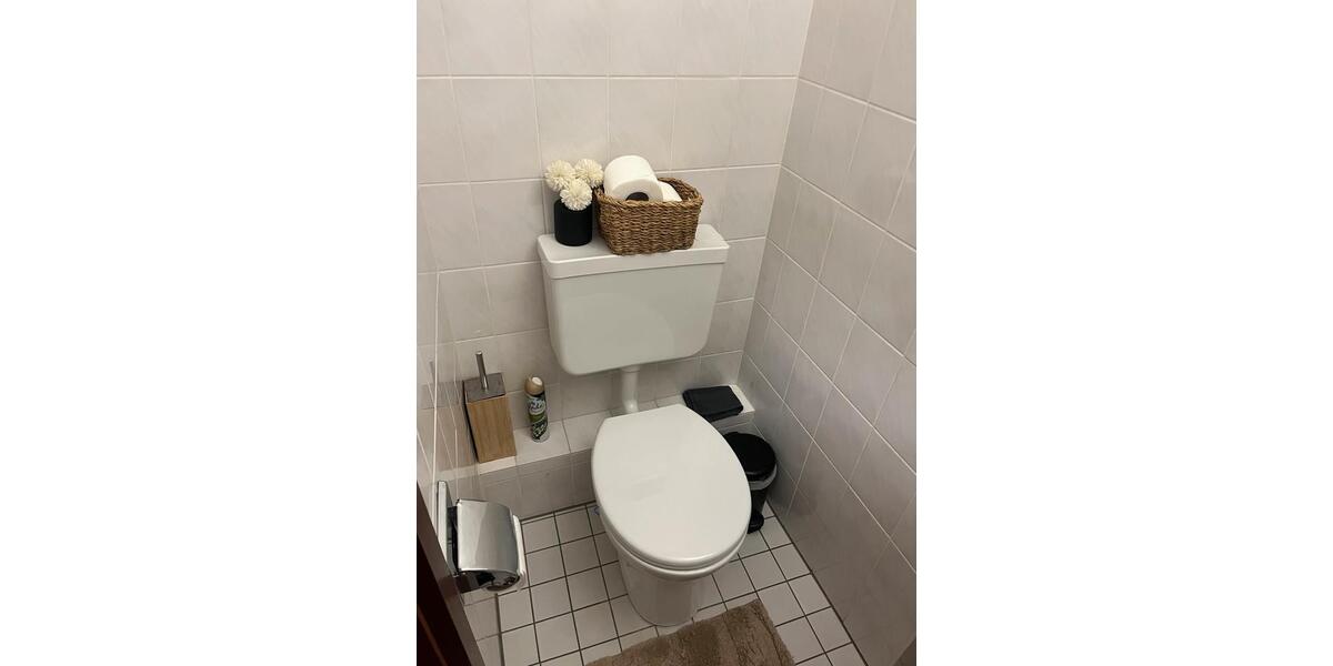 Dachgeschoßwohnung Ratingen Tiefenbroich - 3 Zimmer, 70 m&sup2;, 1.002&euro; | Angebot:24896162