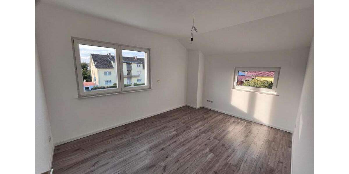 Doppelhaushälfte Hunderdorf - 4 Zimmer, 115 m&sup2;, 1.180&euro; | Angebot:25761063