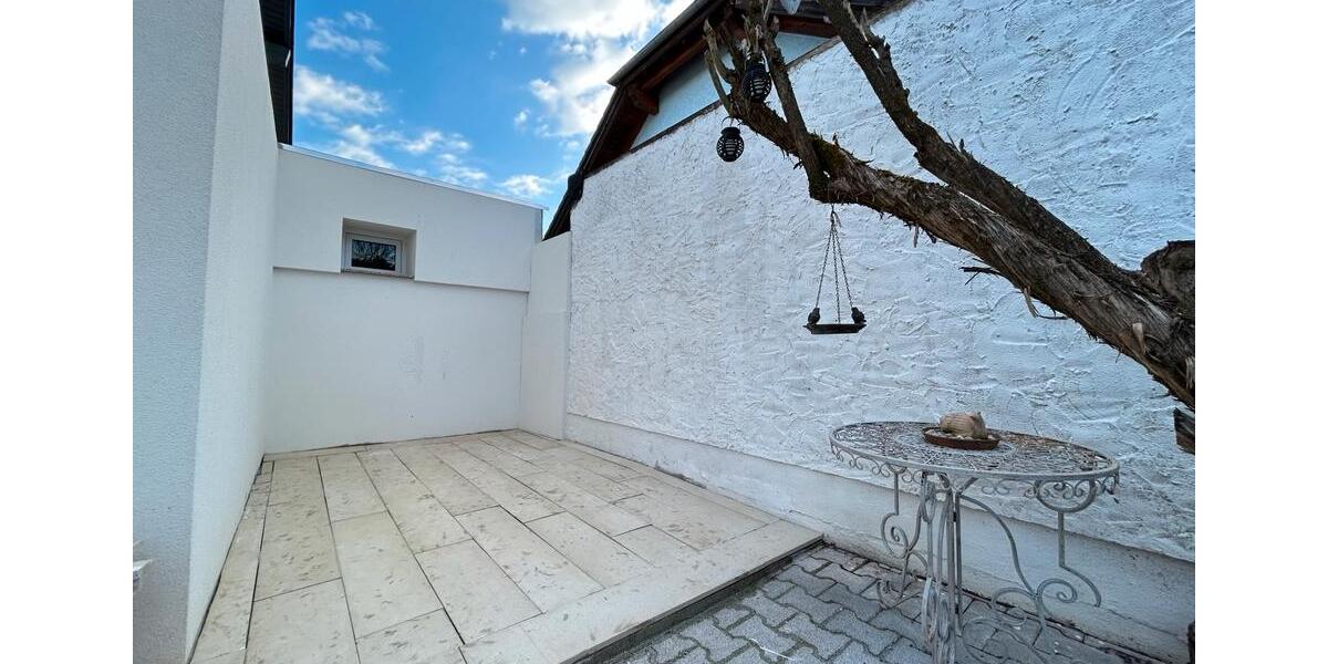 Dachgeschoßwohnung Langenselbold - 3 Zimmer, 72 m&sup2;, 700&euro; | Angebot:26021227