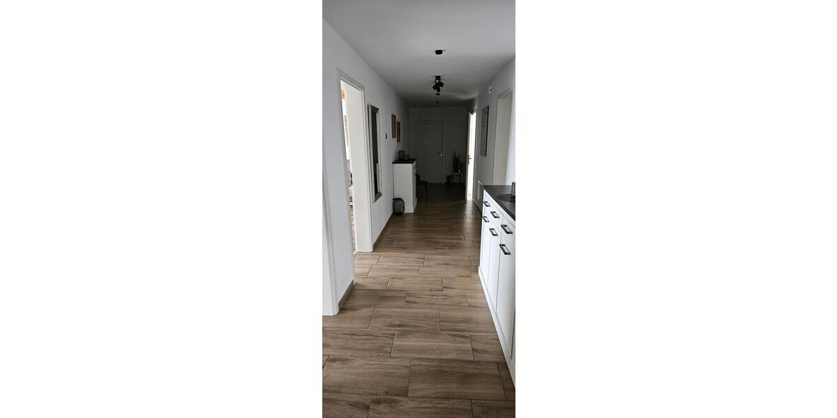 Etagenwohnung Meldorf - 4 Zimmer, 130 m&sup2;, 950&euro; | Angebot:26415343