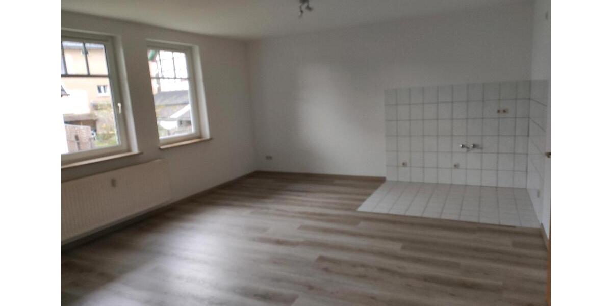 Hochparterre Schmalkalden - 1 Zimmer, 44 m&sup2;, 438&euro; | Angebot:25840627