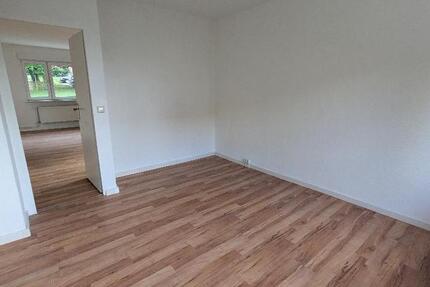 Wohnung Limbach-Oberfrohna Oberfrohna - 3 Zimmer, 58 m&sup2;, 310&euro; | Angebot:25447497