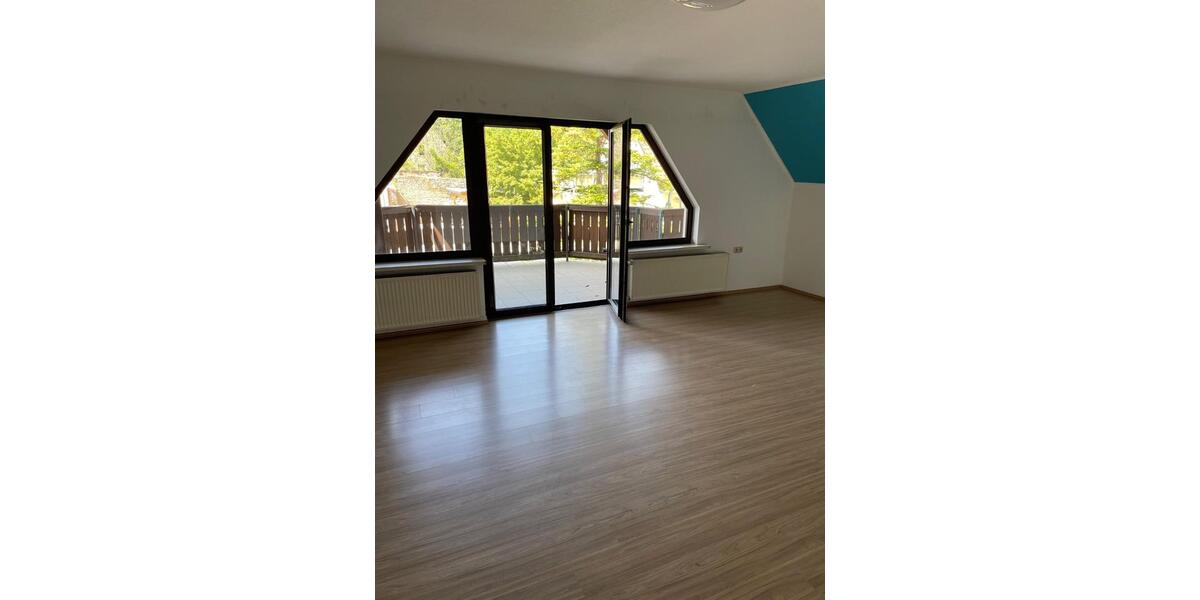 Etagenwohnung Nienburg (Saale) - 3 Zimmer, 125 m&sup2;, 650&euro; | Angebot:26058636