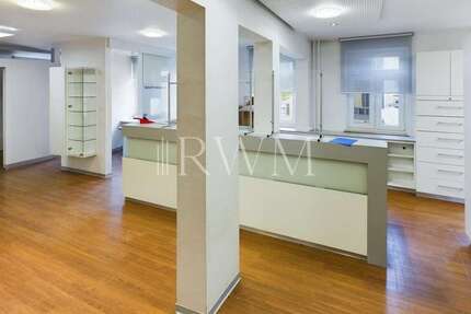 Büro in Rottenburg 2.500 € 195 m²