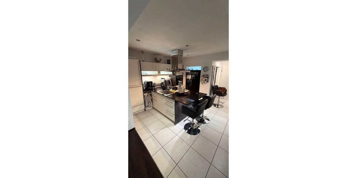 Etagenwohnung Bad Wildungen Bad Wildungen (Kernstadt) - 5 Zimmer, 150 m&sup2;, 1.320&euro; | Angebot:26498978