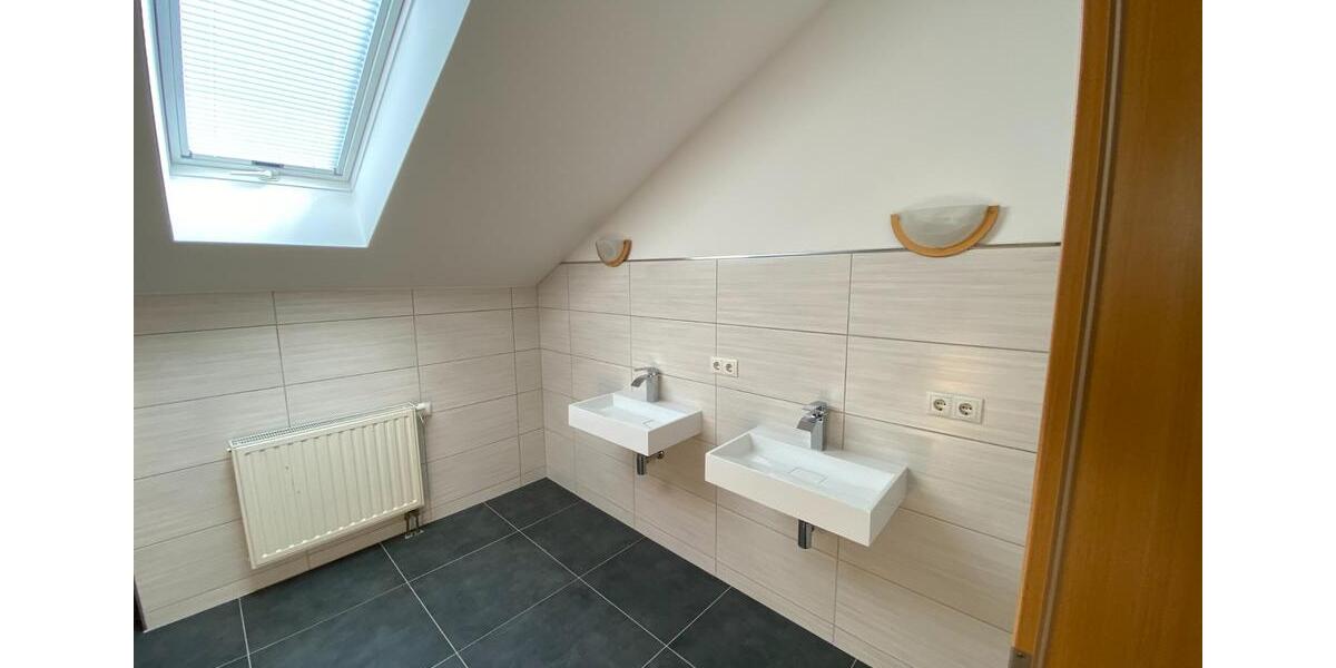 Dachgeschoßwohnung Vorbach - 2.5 Zimmer, 113 m&sup2;, 810&euro; | Angebot:24658415