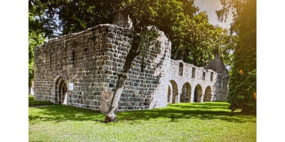 Erdgeschoßwohnung Gommern Ladeburg - 5 Zimmer, 130 m&sup2;, 699&euro; | Angebot:24531553