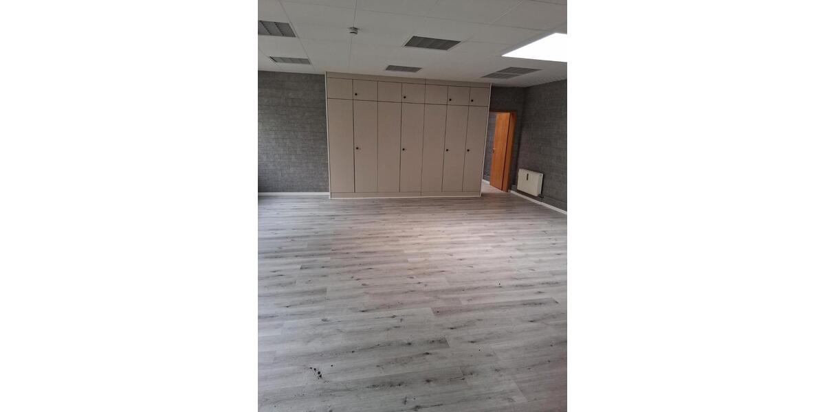 Etagenwohnung Köln Rodenkirchen - 3 Zimmer, 108 m&sup2;, 985&euro; | Angebot:26104586