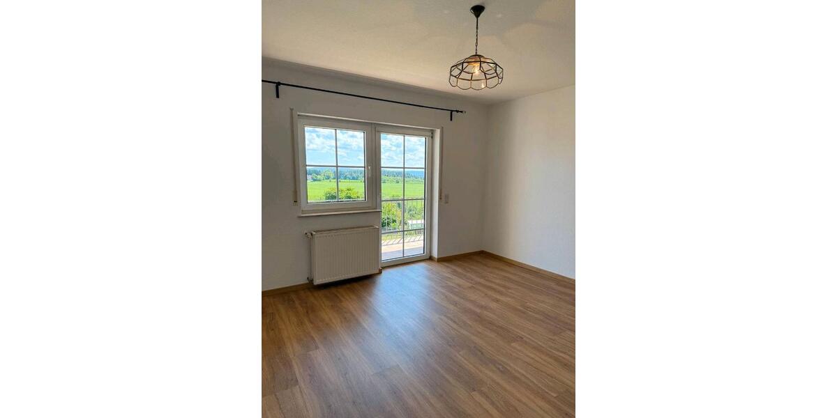 Erdgeschoßwohnung Steinwenden - 4 Zimmer, 150 m&sup2;, 1.450&euro; | Angebot:26592174