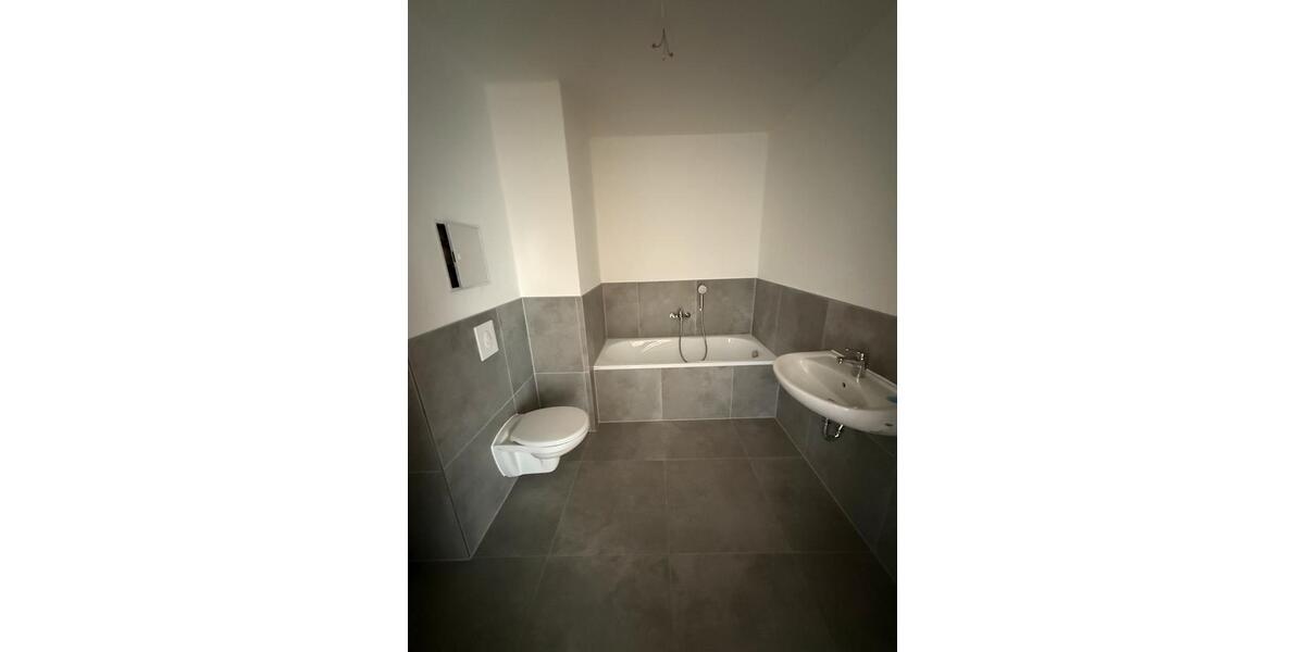 Dachgeschoßwohnung Celle - 2 Zimmer, 100 m&sup2;, 645&euro; | Angebot:20367882