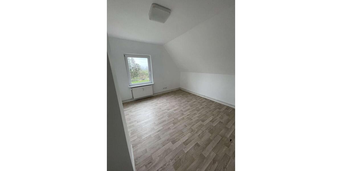 Dachgeschoßwohnung Grevesmühlen - 3.5 Zimmer, 63 m&sup2;, 473&euro; | Angebot:22712934