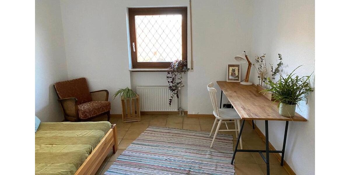 Wohnen auf Zeit Lahntal - 12 Zimmer, 180 m&sup2;, 360&euro; | Angebot:24795497