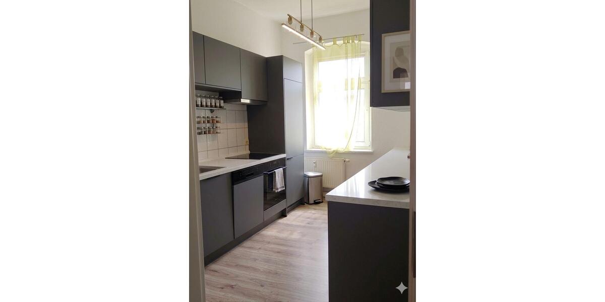 Etagenwohnung Glauchau - 4 Zimmer, 109 m&sup2;, 699&euro; | Angebot:26593964