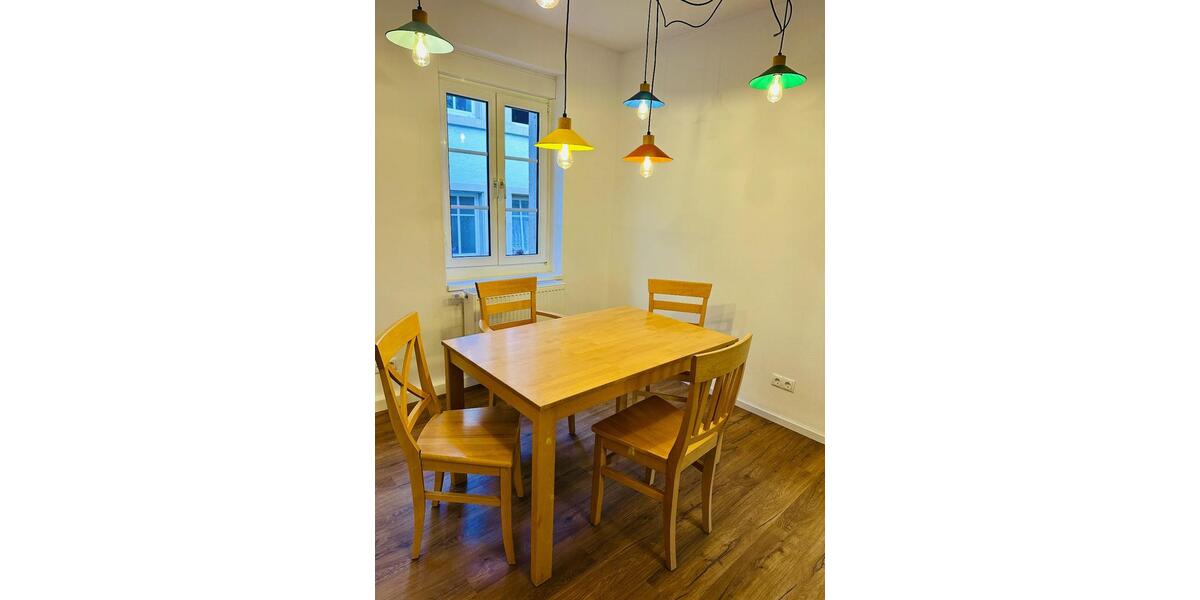 Wohnen auf Zeit Neustadt an der Weinstraße - 7 Zimmer, 20 m&sup2;, 600&euro; | Angebot:26546369