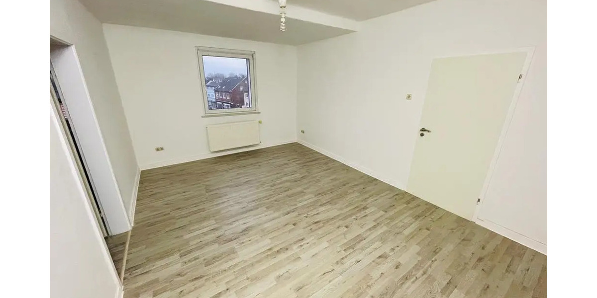 Helle renovierte Dachgeschoss 5 Zimmer Wohnung in Bochum Wattenscheid mit guter Anbindung - Etagenwohnung Bochum Günnigfeld | Angebot:24700175