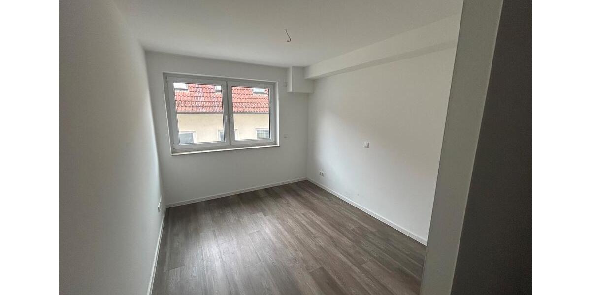 Etagenwohnung Suhl - 2 Zimmer, 78 m&sup2;, 700&euro; | Angebot:26647246