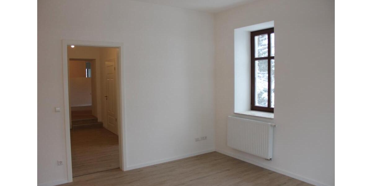 Erdgeschoßwohnung Bischofswerda - 4 Zimmer, 115 m&sup2;, 1.090&euro; | Angebot:26176764