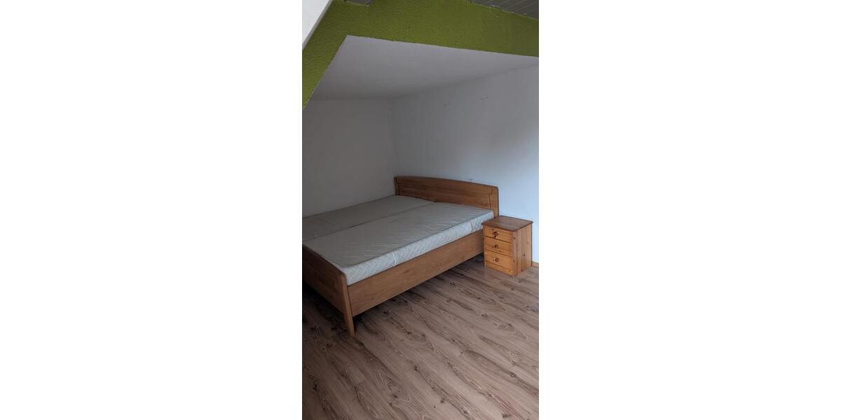 Dachgeschoßwohnung Winterlingen - 3 Zimmer, 75 m&sup2;, 570&euro; | Angebot:25394824