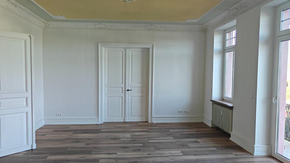 Etagenwohnung Reichelsheim (Odenwald) - 5 Zimmer, 185 m&sup2;, 1.500&euro; | Angebot:25784271