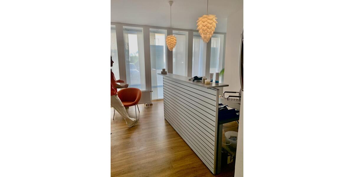 Gewerbeobjekt Neutraubling - 650&euro; | Angebot:26461331