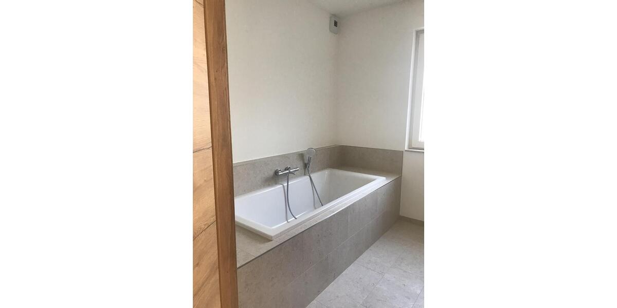 Etagenwohnung Dreieich - 3 Zimmer, 110 m&sup2;, 1.980&euro; | Angebot:25989599