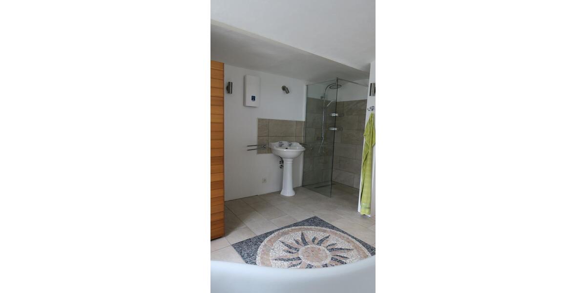 Einfamilienhaus Gummersbach - 6 Zimmer, 160 m&sup2;, 1.490&euro; | Angebot:24755204