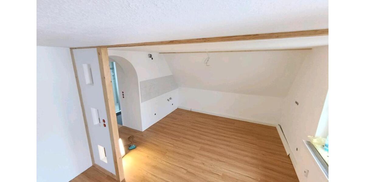 Dachgeschoßwohnung Bad Sooden-Allendorf Allendorf - 2 Zimmer, 37 m&sup2;, 500&euro; | Angebot:25830865