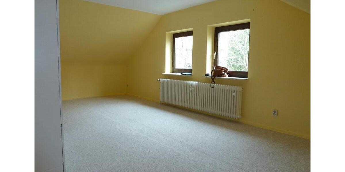 Dachgeschoßwohnung Marburg Biegenviertel - 1 Zimmer, 30 m&sup2;, 395&euro; | Angebot:26004065