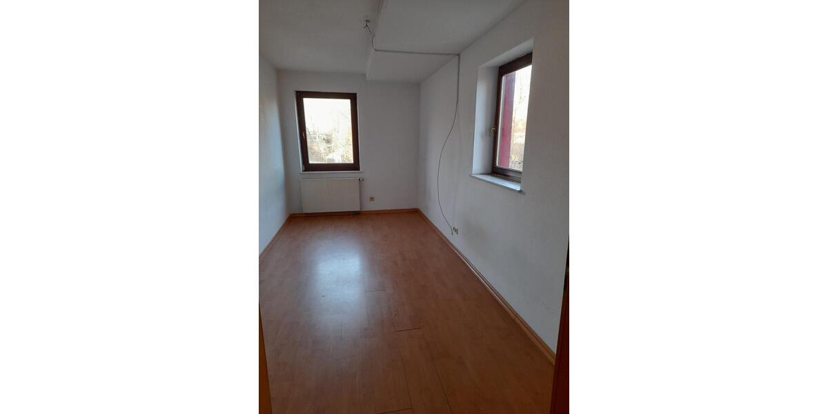 Einfamilienhaus Leuna - 6 Zimmer, 160 m&sup2;, 1.040&euro; | Angebot:24682530