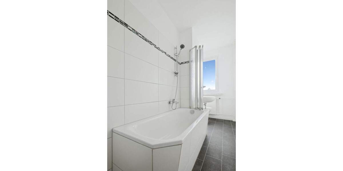 Etagenwohnung Neustadt in Sachsen Neustadt - 4 Zimmer, 74 m&sup2;, 448&euro; | Angebot:24401306