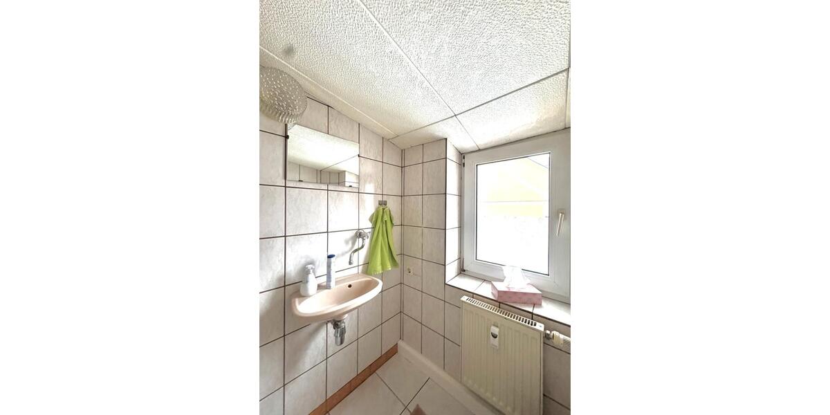 Dachgeschoßwohnung Hartenstein - 2 Zimmer, 50 m&sup2;, 320&euro; | Angebot:24770512