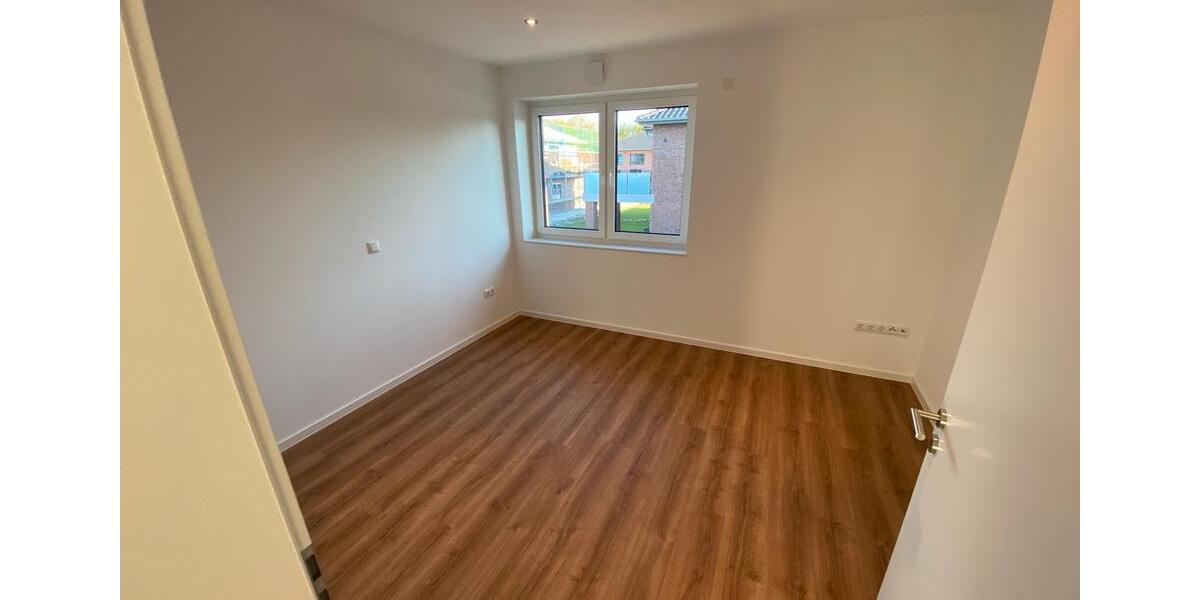 Etagenwohnung Bösel - 4 Zimmer, 114 m&sup2;, 1.050&euro; | Angebot:26366797