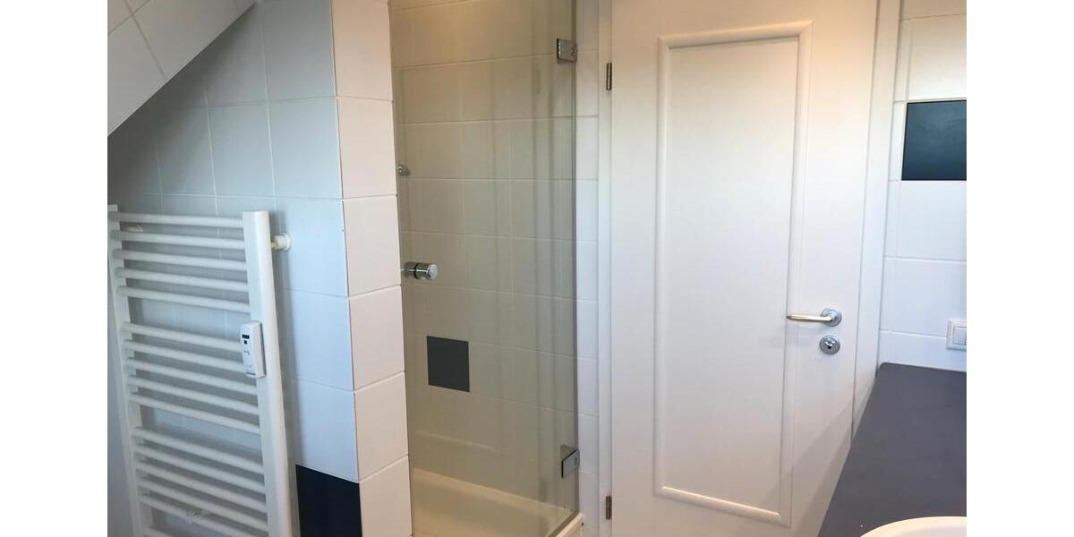 Dachgeschoßwohnung Bielefeld Schildesche - 2 Zimmer, 45 m&sup2;, 550&euro; | Angebot:26048112