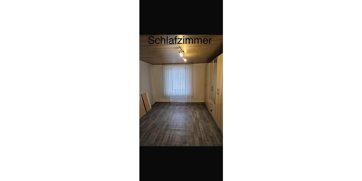 Reihenhaus Wallerfangen - 7 Zimmer, 170 m&sup2;, 800&euro; | Angebot:24787019