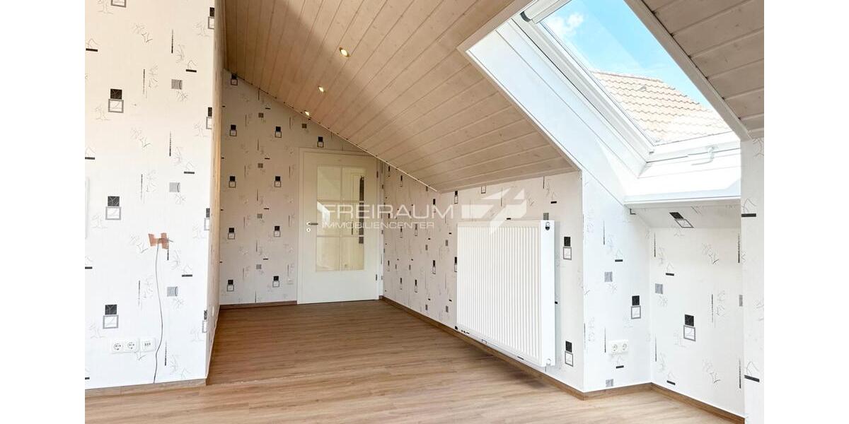 Dachgeschoßwohnung Neunkirchen - 3 Zimmer, 100 m&sup2;, 890&euro; | Angebot:21938623