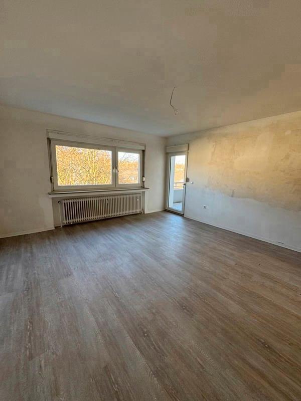 Bald modernisiert! Ansprechende 3-Zimmer-Wohnung zimmer