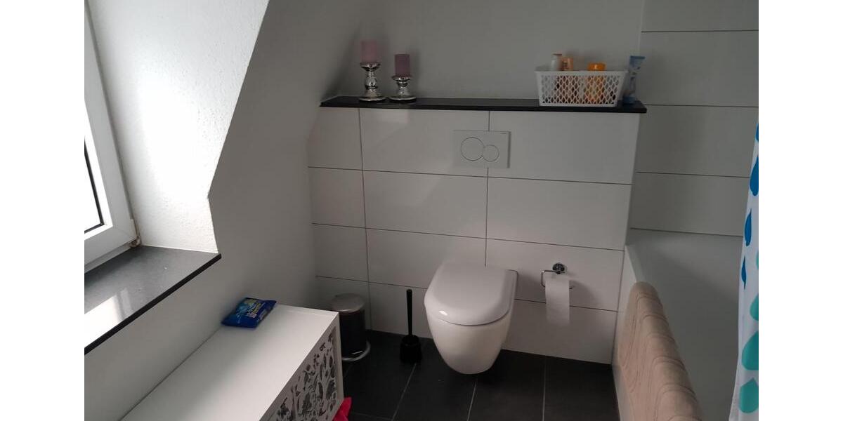 Wohnen auf Zeit Mönchengladbach Süd - 5 Zimmer, 120 m&sup2;, 360&euro; | Angebot:26621110