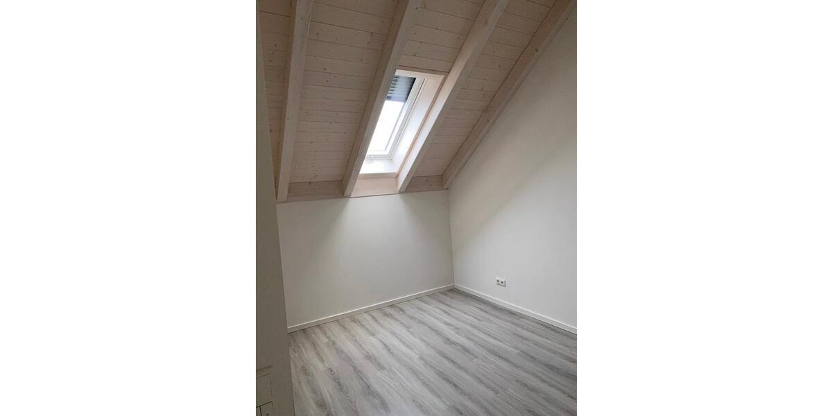 2-Zimmer Wohnung, Dachgeschosswohnung, Wohnung, Mietwohnung 2 zimmer