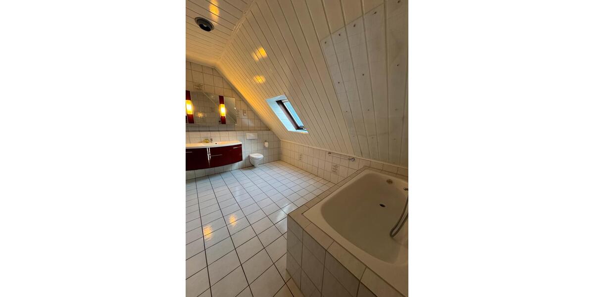 Dachgeschoßwohnung Garrel - 2 Zimmer, 80 m&sup2;, 1.000&euro; | Angebot:26485127