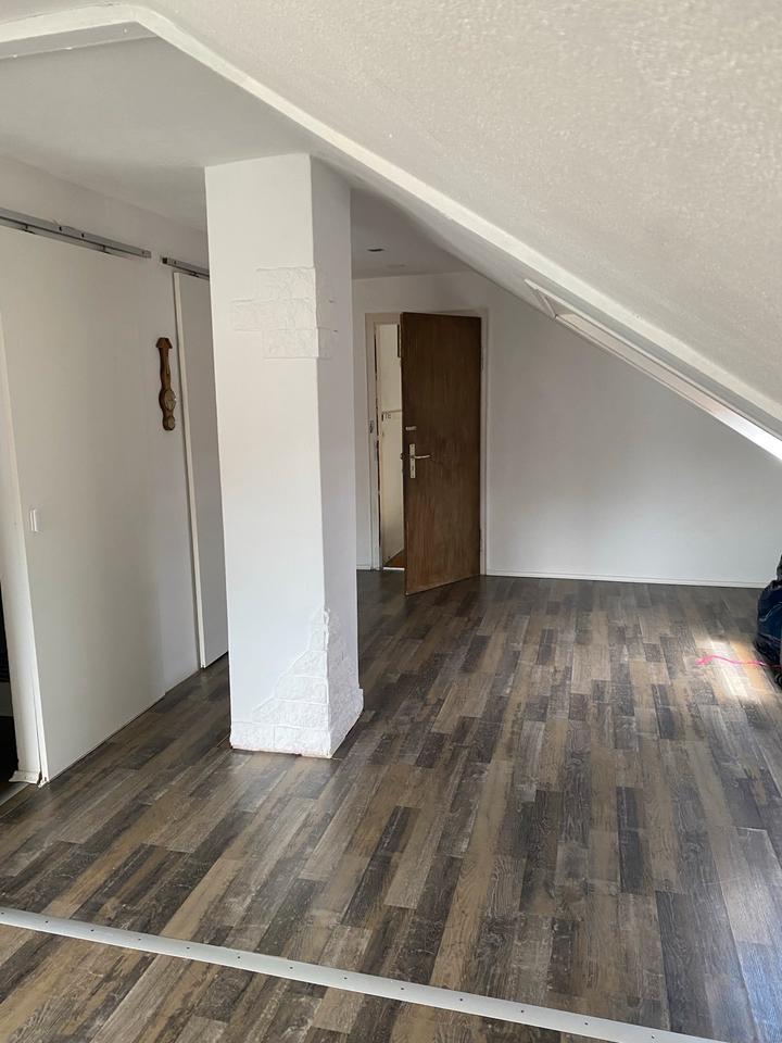 2 Zimmer Dachgeschoßwohnung