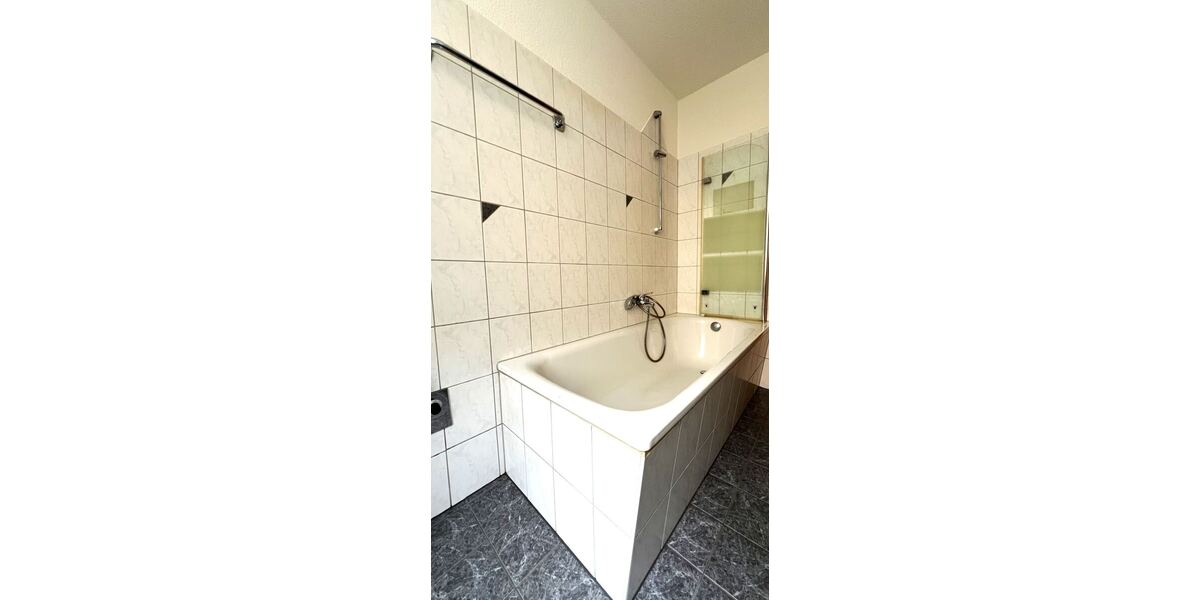 Neu renovierte 2-Zimmer Wohnung mit Einbauküche in Mittweida - Erdgeschoßwohnung Mittweida | Angebot:25899142