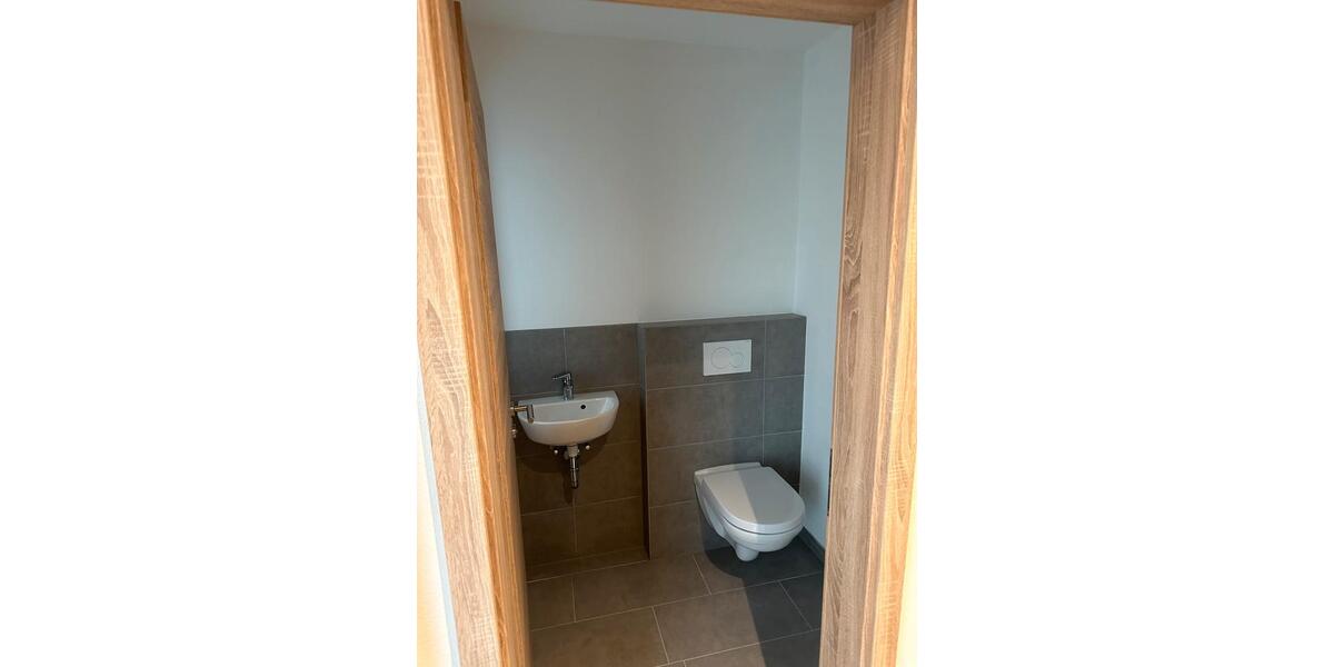 Doppelhaushälfte Osterhofen - 6 Zimmer, 175 m&sup2;, 1.350&euro; | Angebot:26399730
