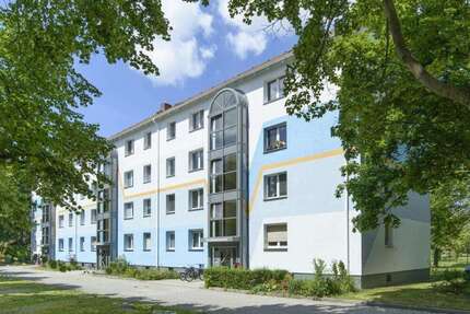 Wohnung zum Mieten in Hoyerswerda 319 € 60.24 m²