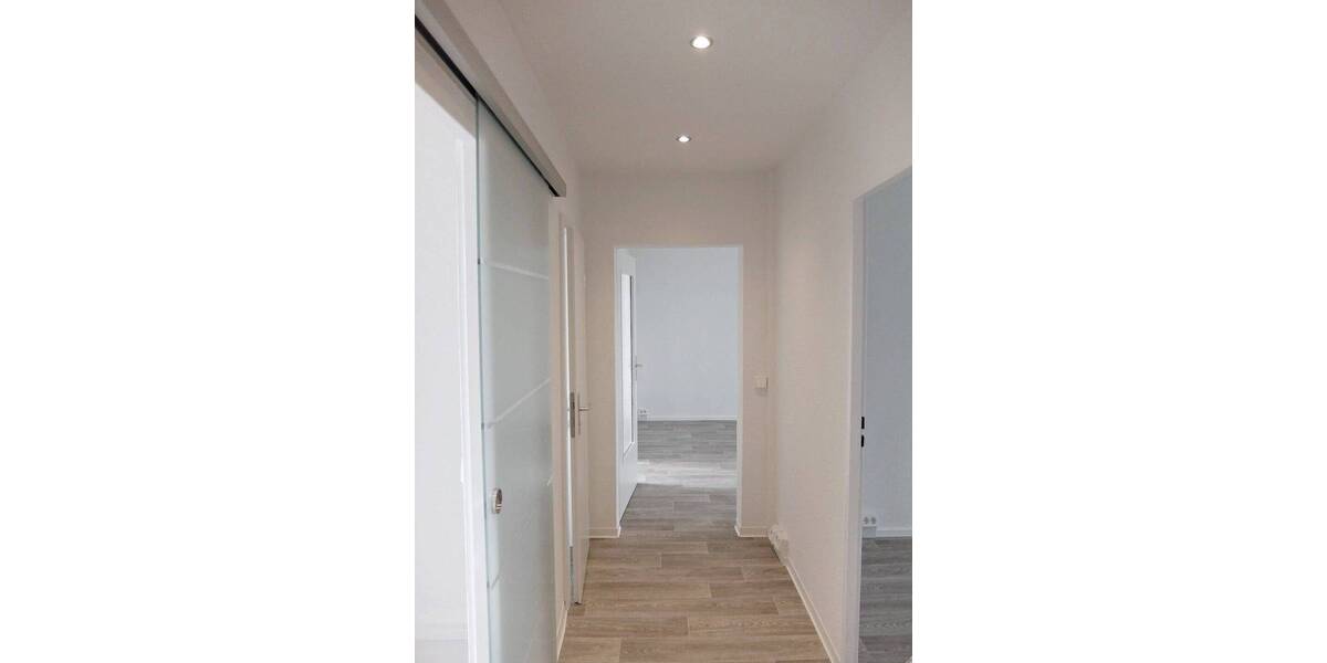 Etagenwohnung Döbeln Sörmitz - 3 Zimmer, 58 m&sup2;, 297&euro; | Angebot:26643483
