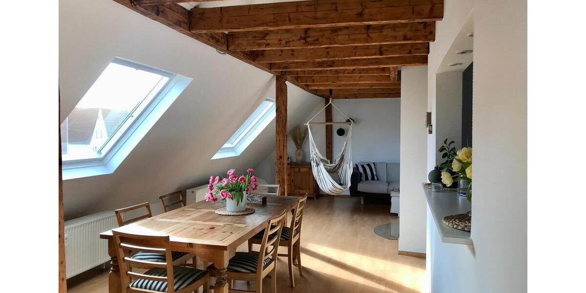 Dachgeschoßwohnung Siegen - 4 Zimmer, 95 m&sup2;, 880&euro; | Angebot:25994190