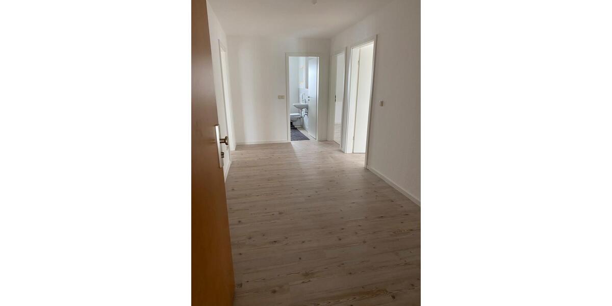 Dachgeschoßwohnung Nossen - 2 Zimmer, 77 m&sup2;, 500&euro; | Angebot:24360387