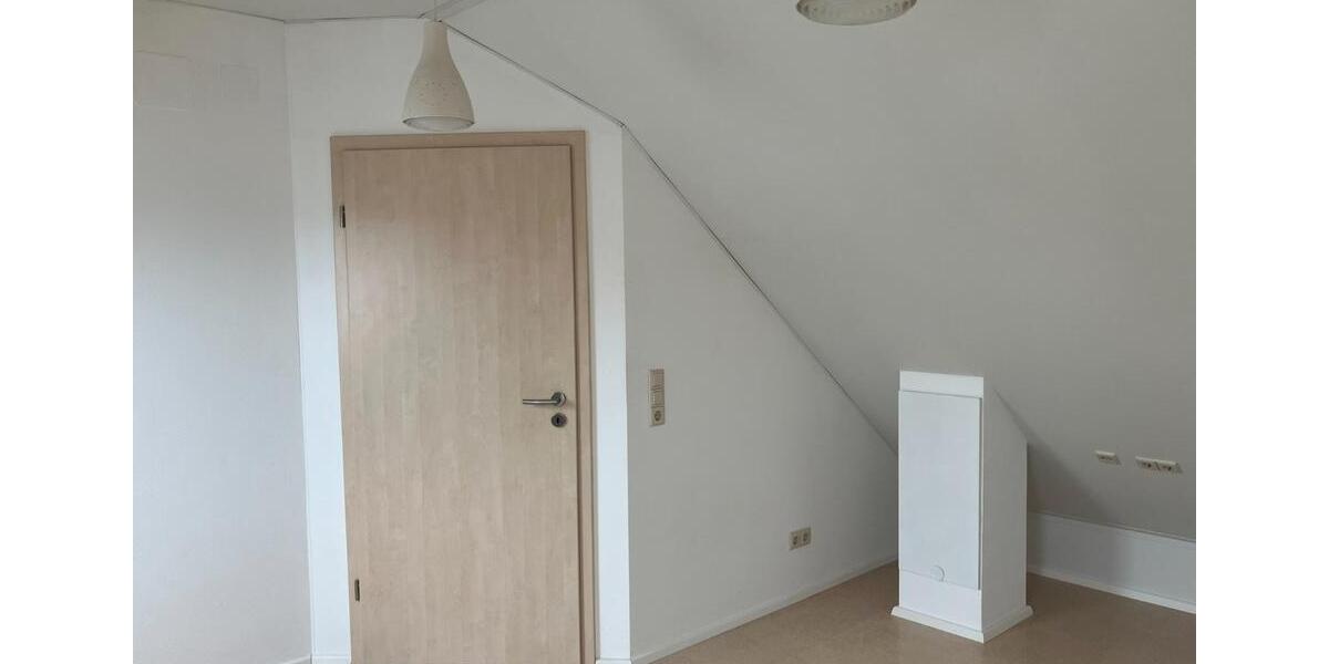 Dachgeschoßwohnung Heidenheim an der Brenz Aufhausen - 2 Zimmer, 65 m&sup2;, 570&euro; | Angebot:25976182