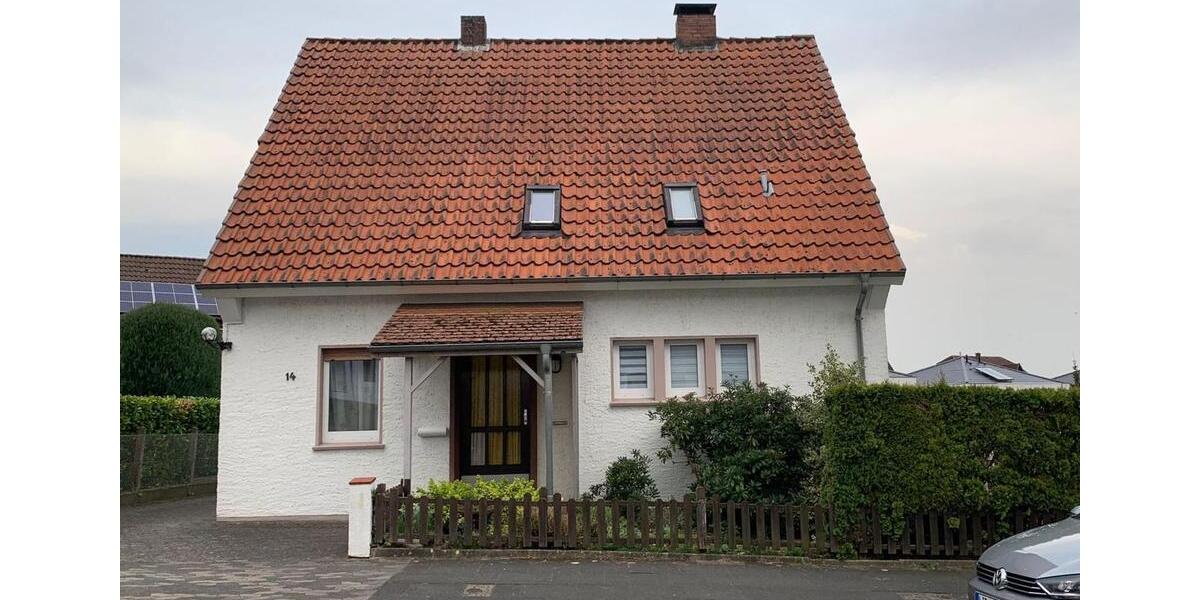 Einfamilienhaus Lage - 1.200&euro; | Angebot:24786244